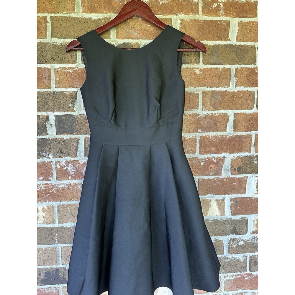 NWT Gorgeous Kate Spade Black Marilyn Dress, Backless,‎ Bow, Classic. Size 00